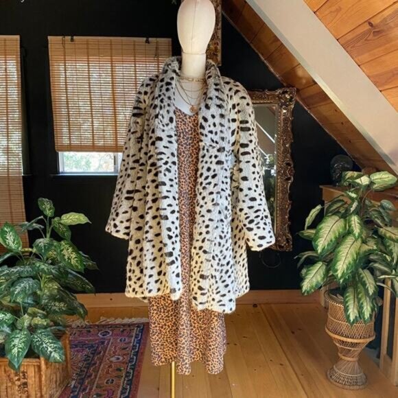 Vintage Jackets & Blazers - Faux Fur Coat Spotted Vintage